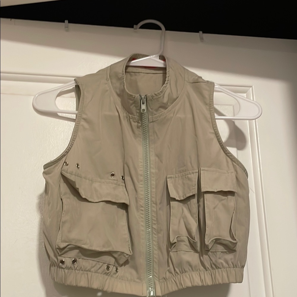 Crop Utility Vest